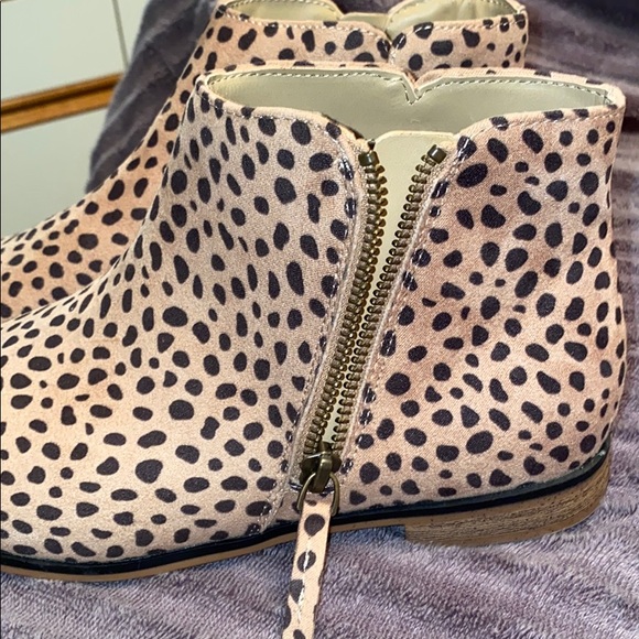 Cat & jack leopard booties - Picture 3 of 4